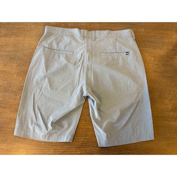 TRAVIS MATHEW Casual Shorts Men size 32 Inseam 10 inch - Picture 2 of 6